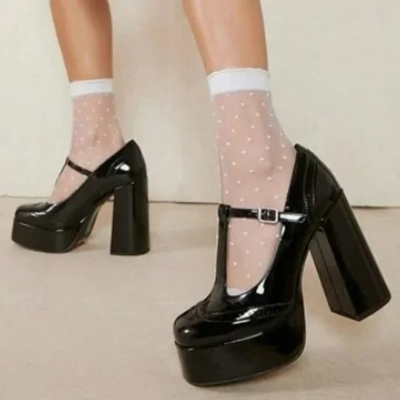 Black Patent T-Strap Mary Jane Platform Block Heel Pumps - Picture 1 of 5